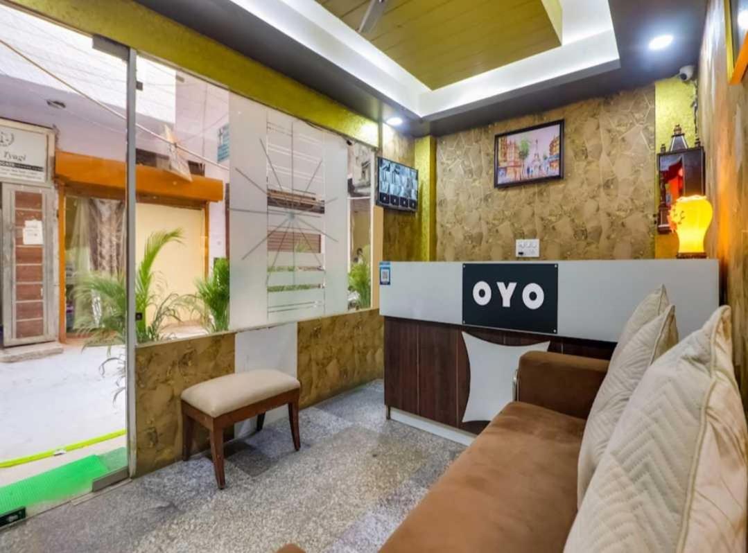 Hotel O Galaxy Stay Нью-Дели Экстерьер фото